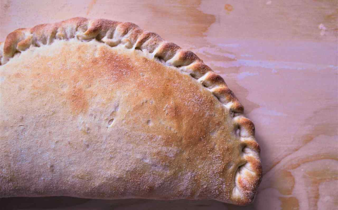 calzone ripieno ricetta