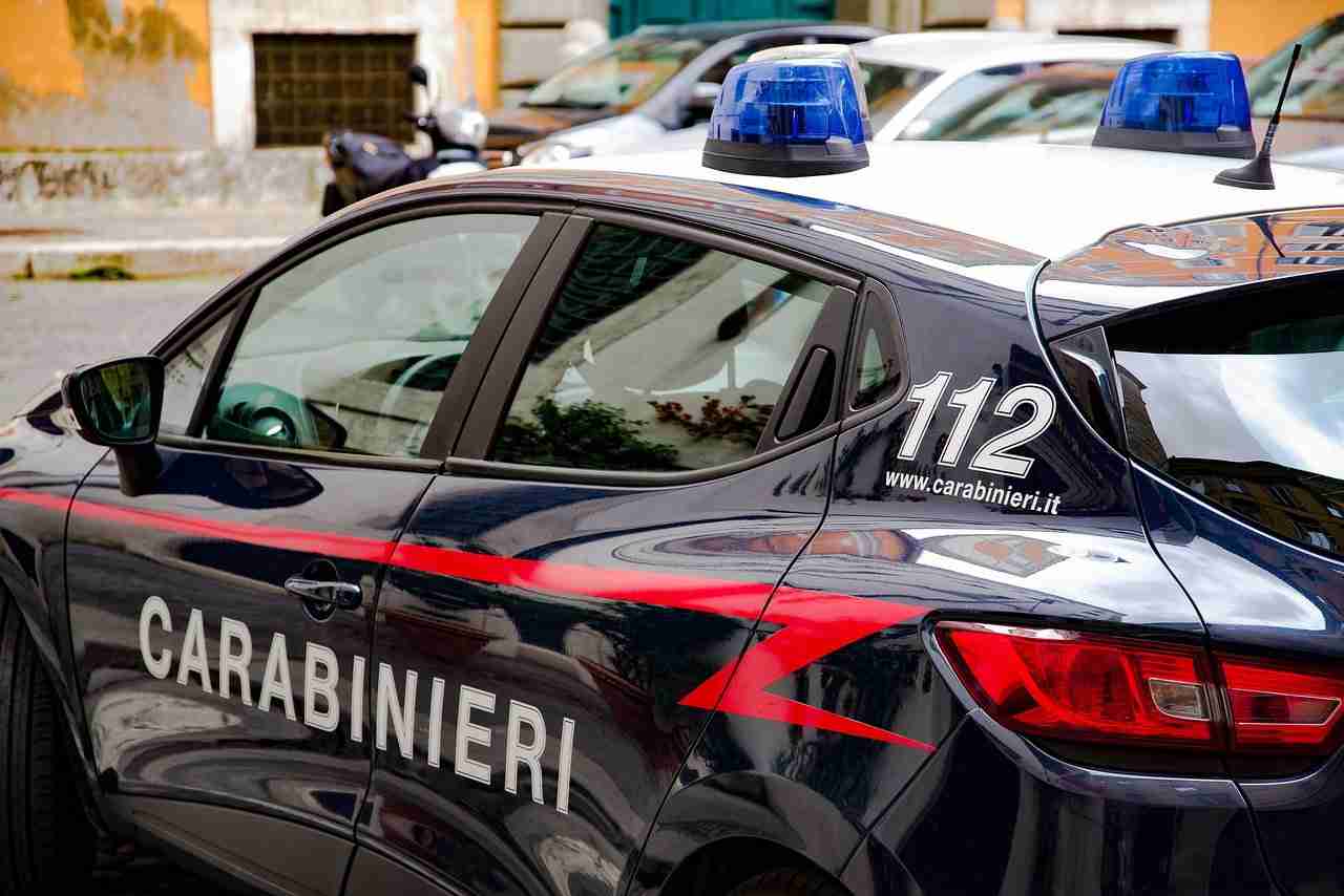 Bambino di 7 anni uccide il patrigno