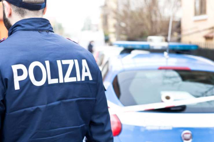 finti poliziotti