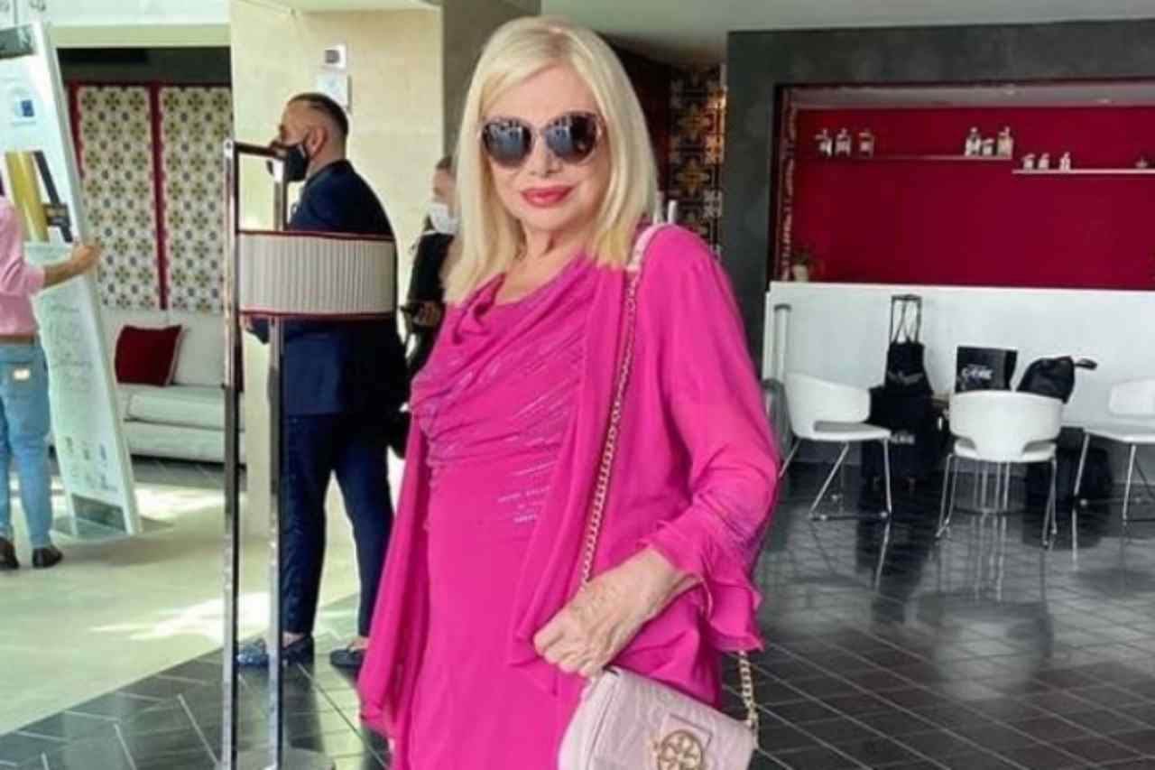 Sandra Milo senza veli a 87 anni lo scatto fa mormorare il web