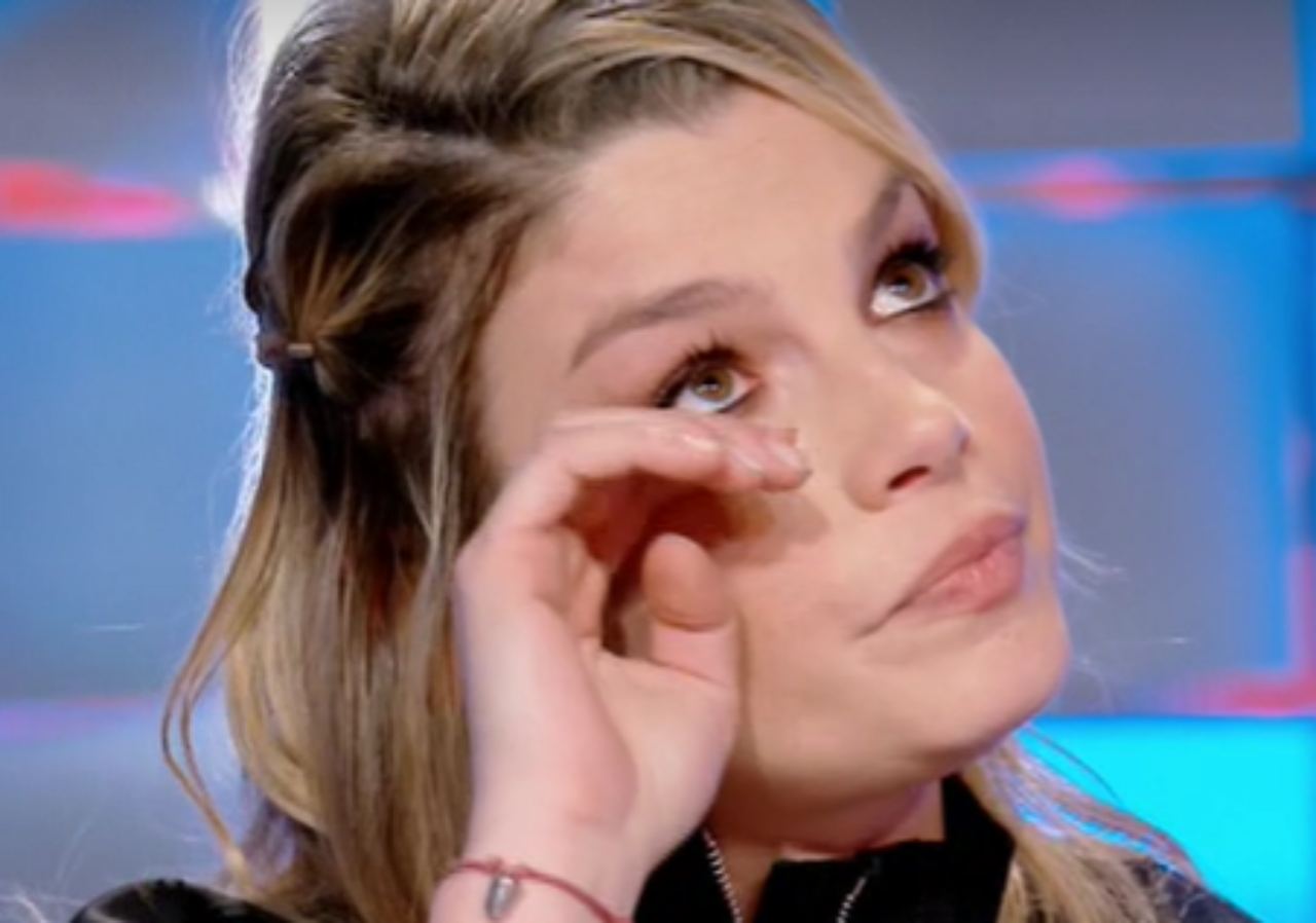 Emma Marrone in lacrime