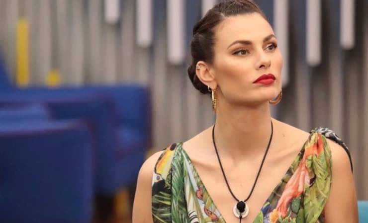 Dayane Mello critica Stefania Orlando