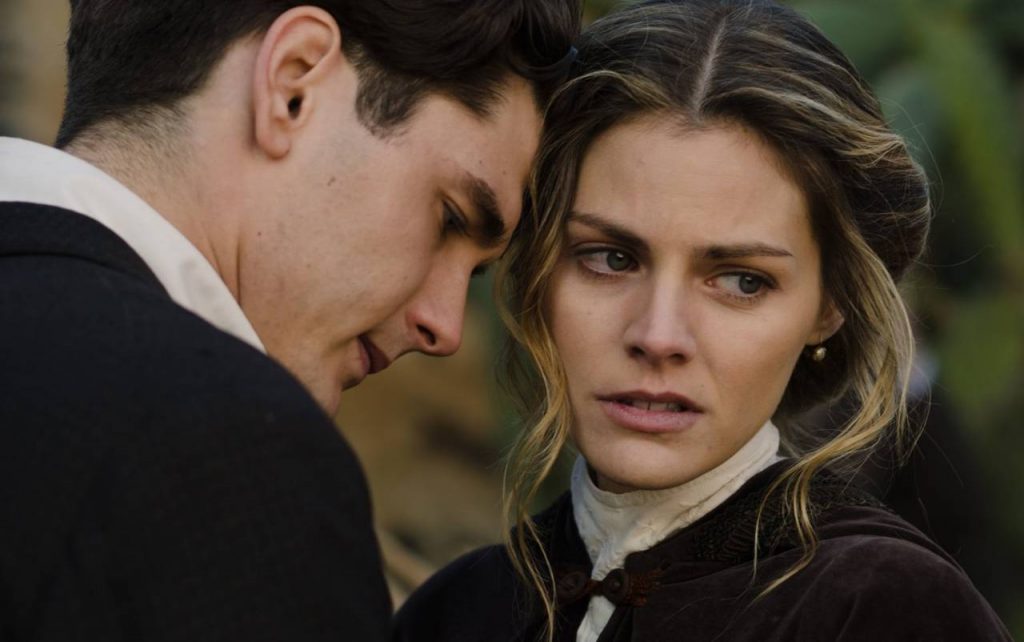 Cast Di Grand Hotel: Intrighi E Passioni