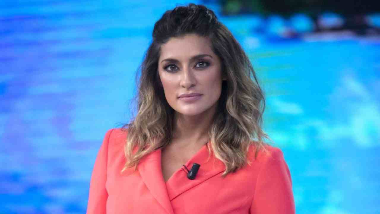 Elisa Isoardi dice addio alla tv AltraNotizia