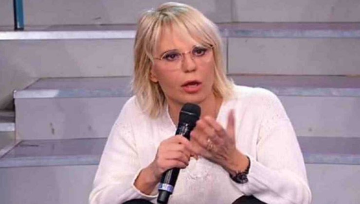 Maria-De-Filippi-arrabbiata-Altranotizia (1)
