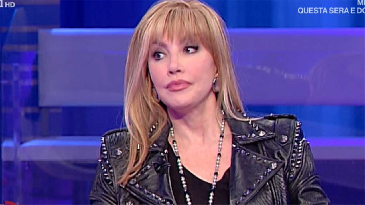 Milly Carlucci brutto colpo