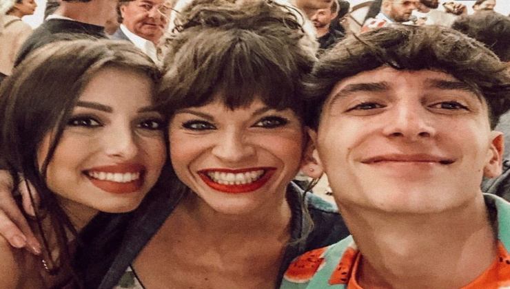 Cosmary-amici21-alessandra-amoroso-video-Altranotizia