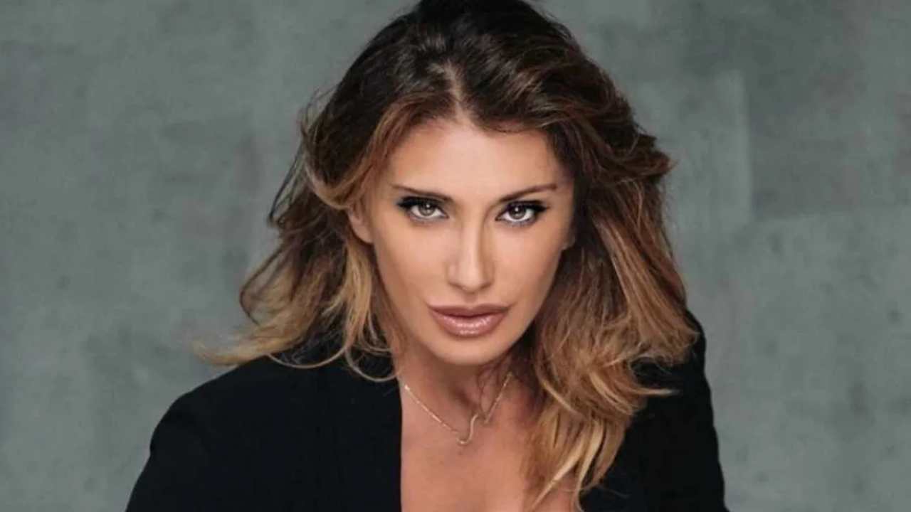 Sabrina-Salerno-ex concorrente-Ballando-con-le-Stelle-insieme-Altranotizia