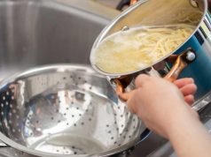 Acqua-della-pasta-perché-non-scolarla-nel-lavandino-Altranotizia