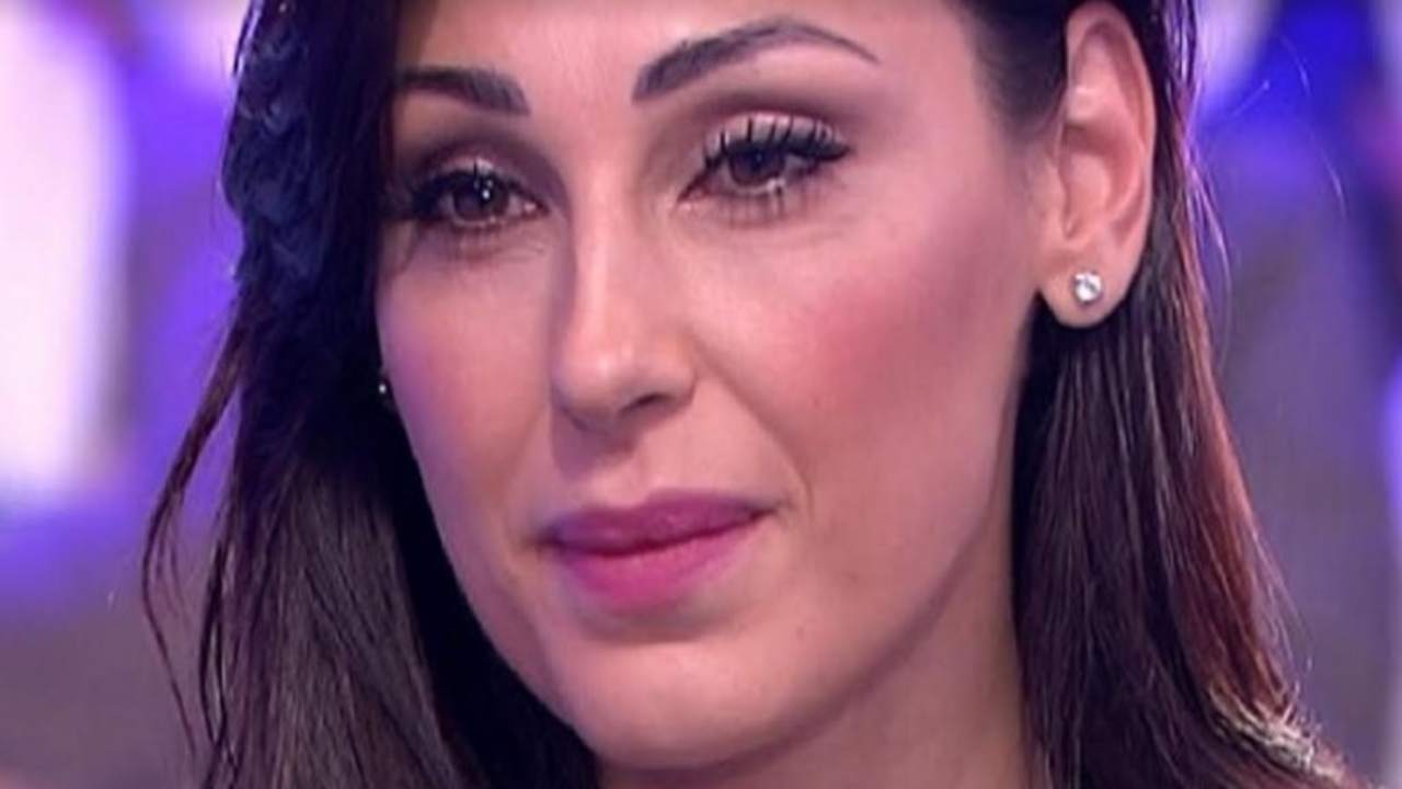 Anna-Tatangelo-confessione-Altranotizia