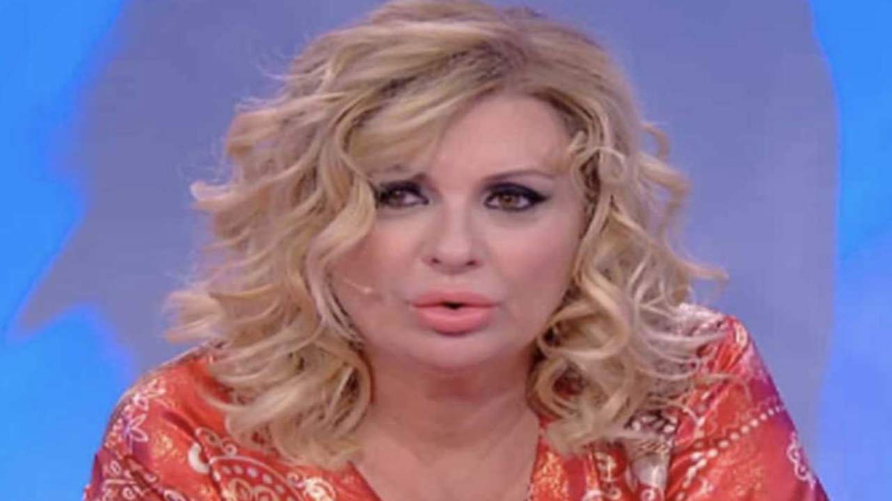 Tina Cipollari-confessa-sfortuna-passata-Altranotizia