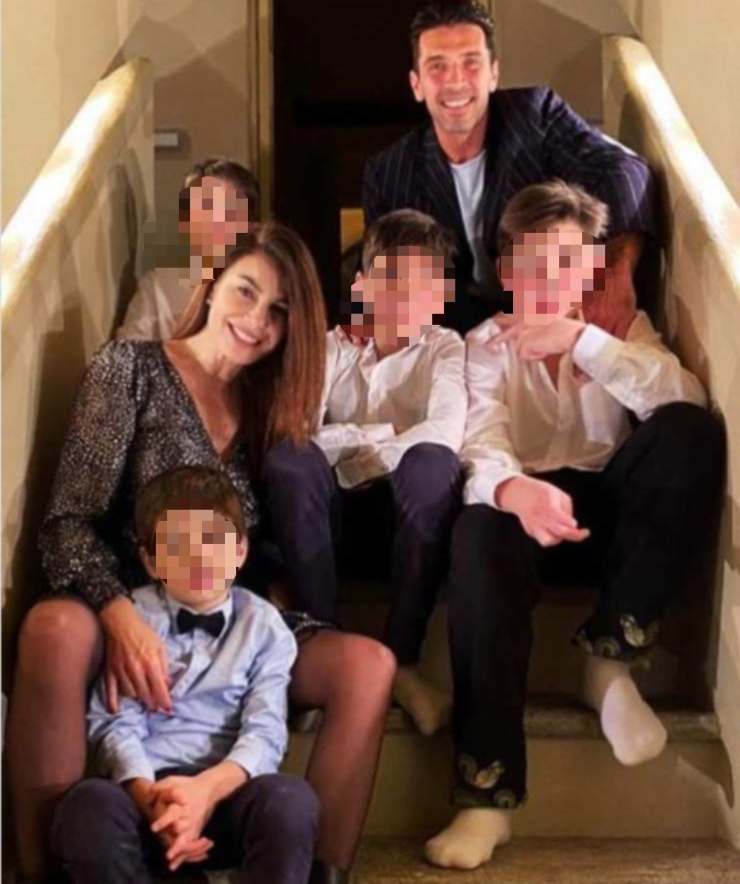 Ilaria-DAmico-Gigi-Buffon-figli-famiglia-Altranotizia.it