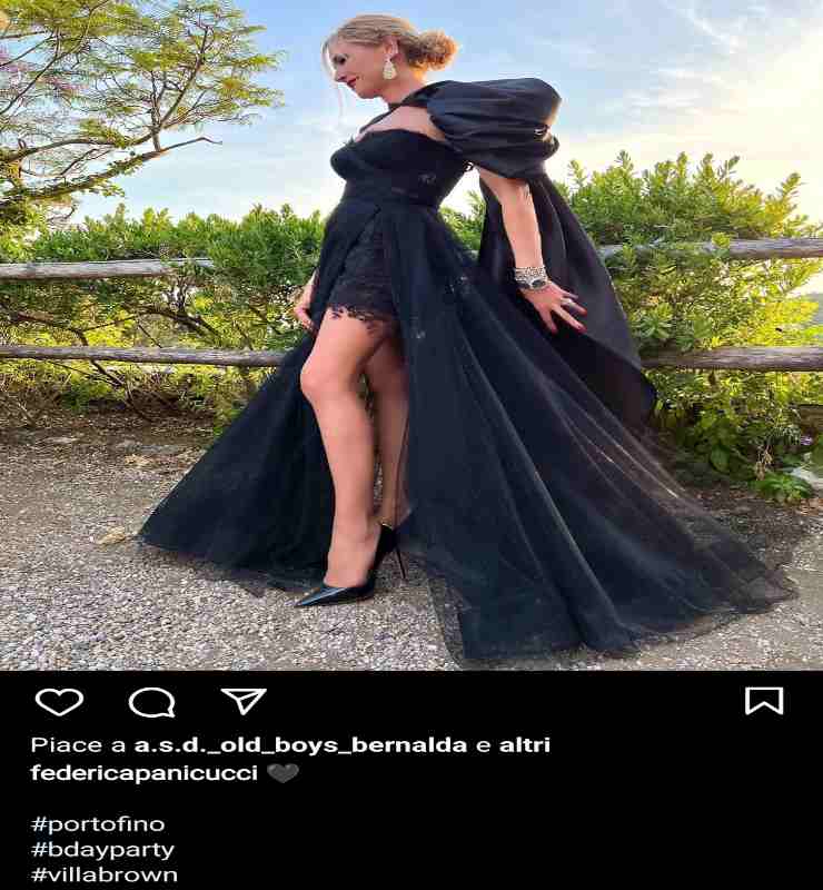 Federica Panicucci-ecco-come-era-vestita-tutti-senza-fiwto-Altranotizia