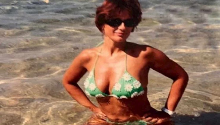 Tina Cipollari-foto-in-bikini-scatto-raro-Altranotizia