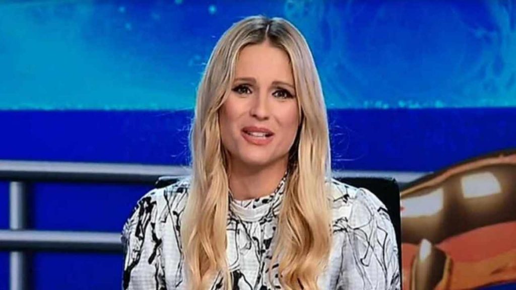 Michelle Hunziker ha sorpreso tutti: pancino strano per lei