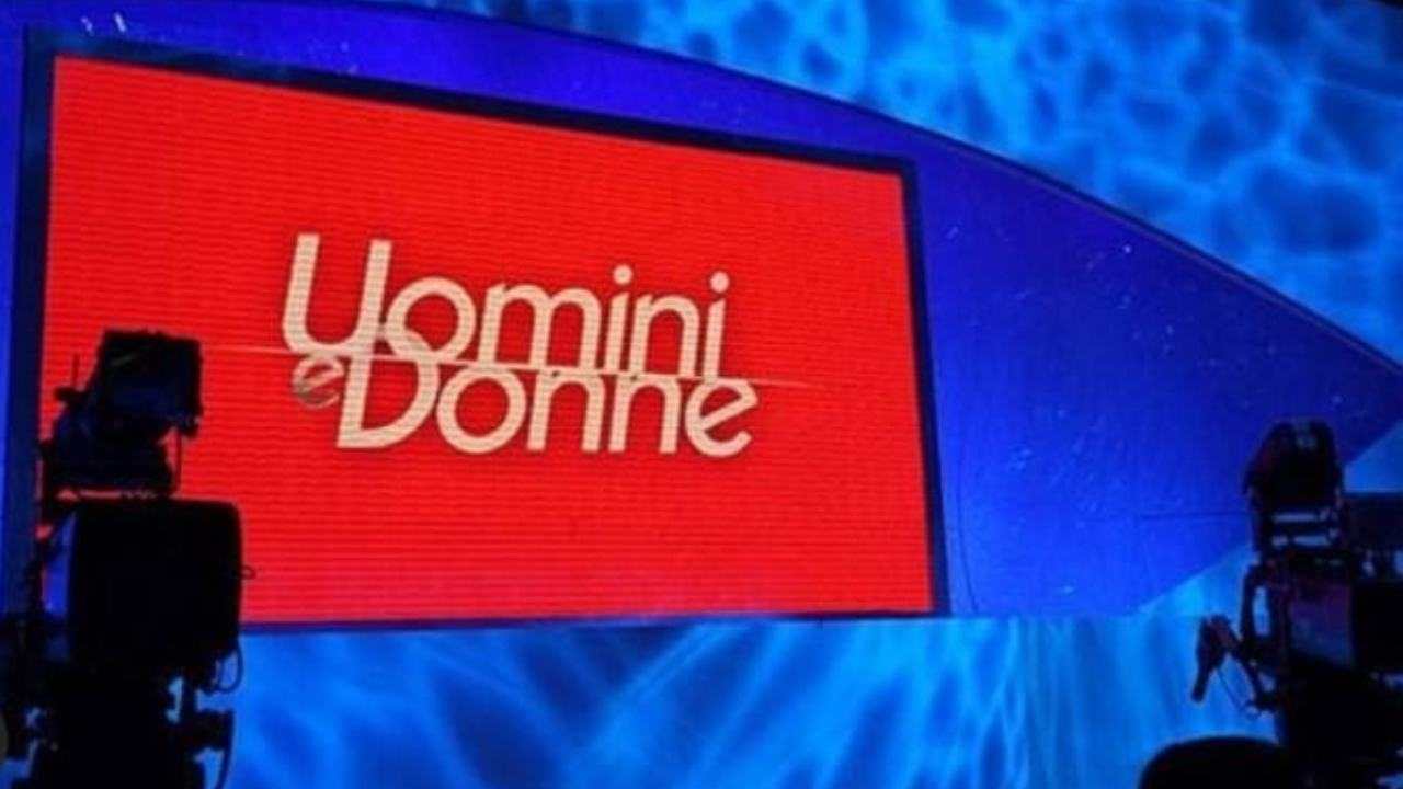 Uomini e Donne-caos-in-studio-Altranotizia