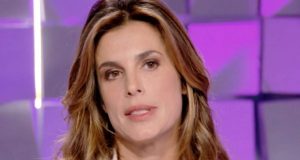 Elisabetta - Canalis - pubblicità - censura - Altranotizia