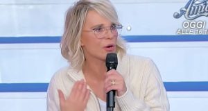 uomini e donne rissa apocalisse