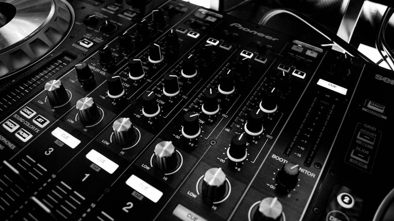 Musica - autori - pexels - altranotizia.it