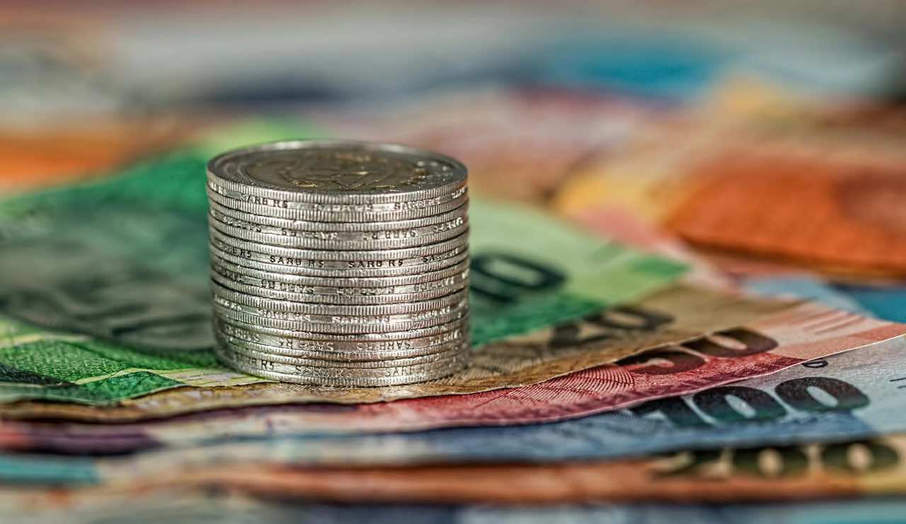 Soldi euro bonus - pexels - altranotizia.it